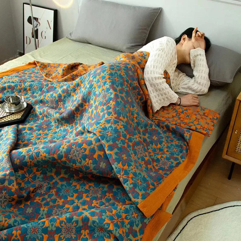 Orange & Blau gemusterter Quilt aus sechslagiger Baumwolle - TerraLoom