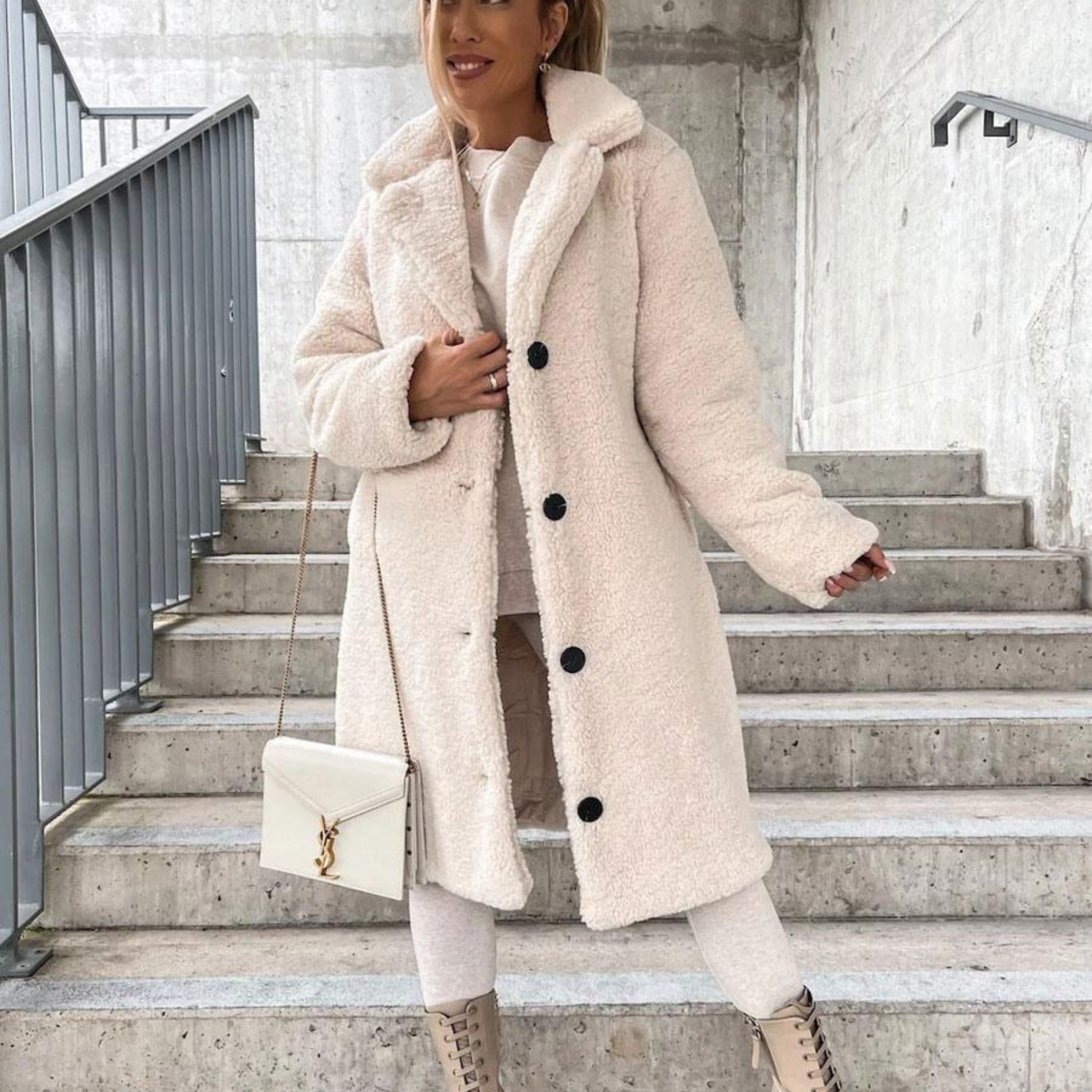 Devako Aroa | Supreme Weicher Teddy Mantel