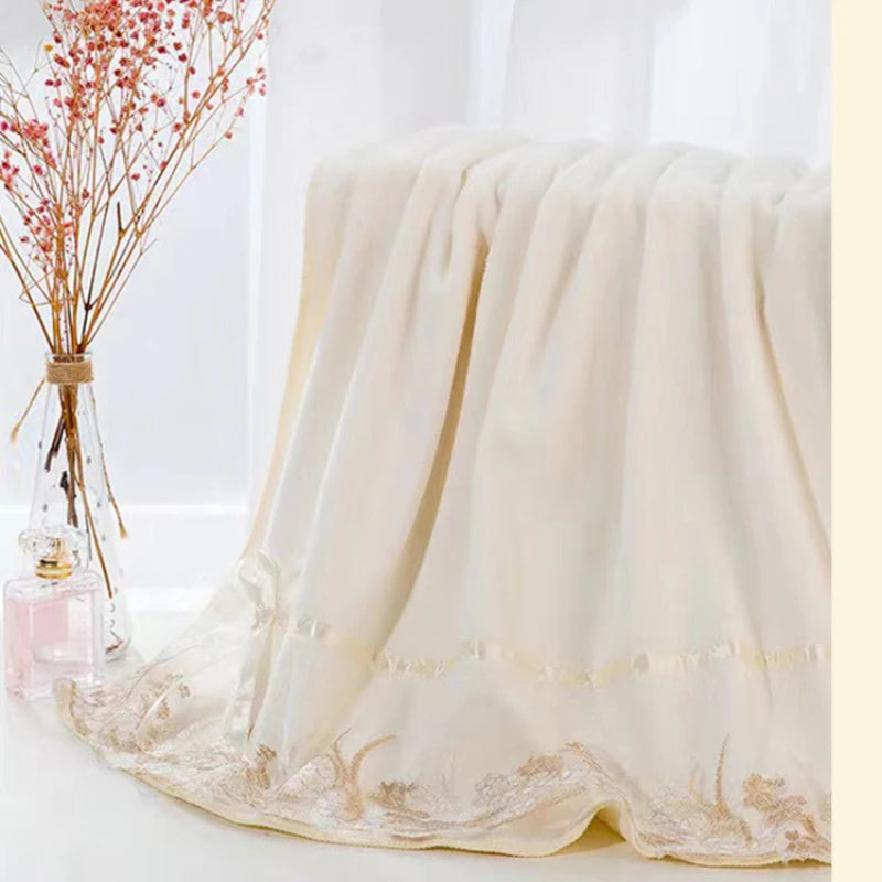 3-teiliges Handtuchset mit Spitzenbesatz, weich und saugfähig 4