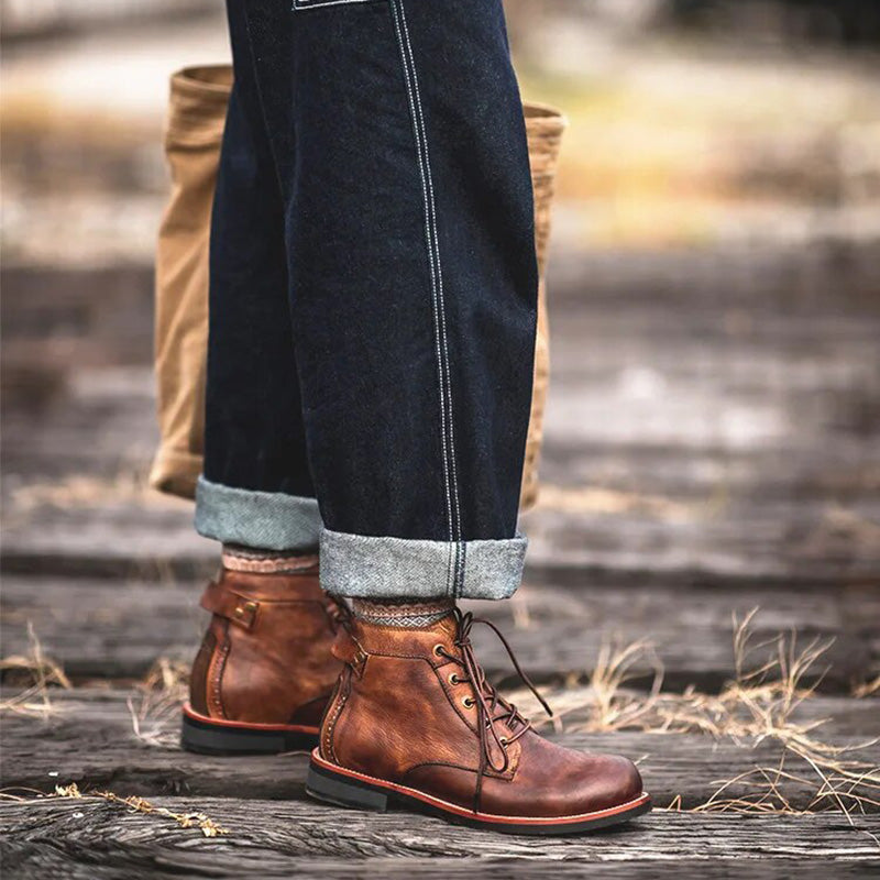 Adonis - Langlebige und Handgefertigte Lederstiefel