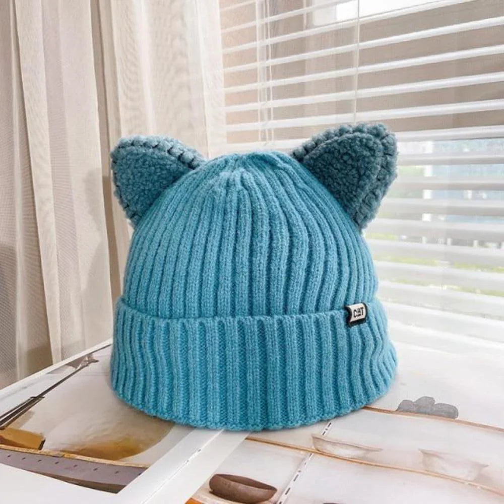 Gestrickte Wintermütze mit Katzenohren - PurrWarm