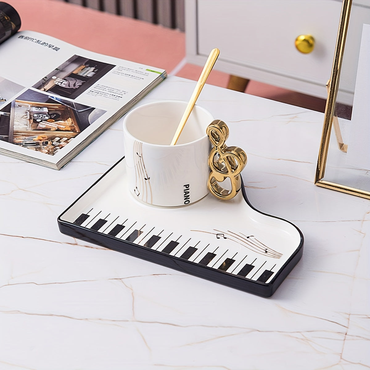 Notano – Ensemble de tasses motif piano en céramique & plateau – pour les amateurs de musique