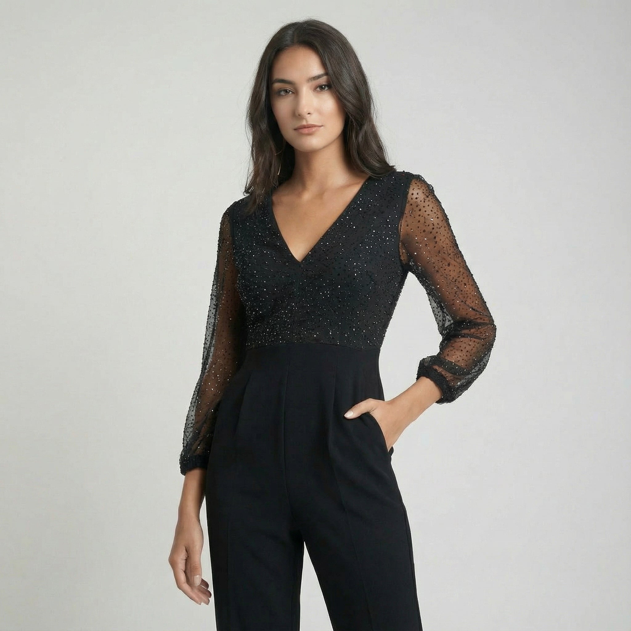 Nova Damen Jumpsuit – Elegantes Design, Lange Ärmel & Fließende Silhouette