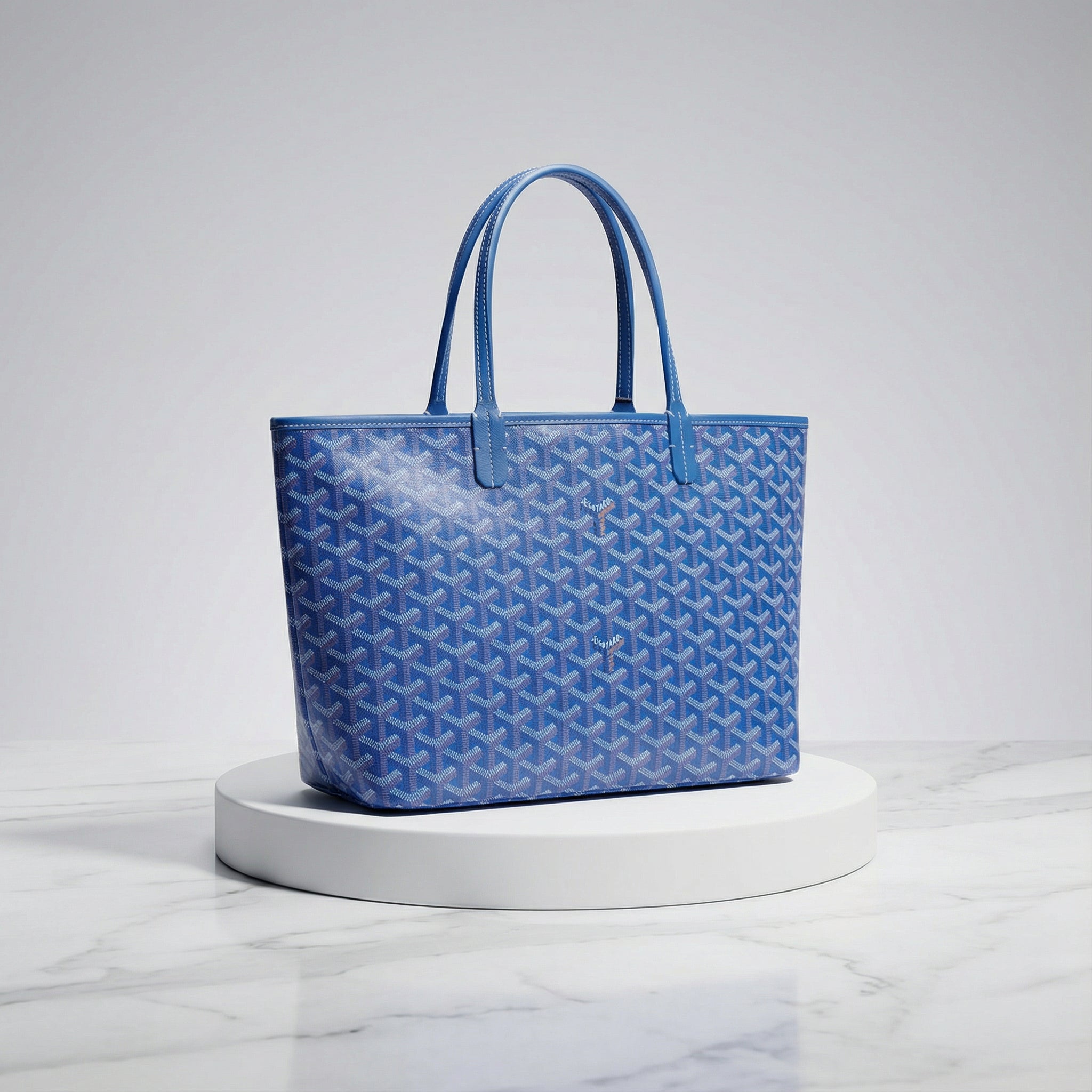 Velora Handbag – Textured Surface & Timeless Design for Everyday Use
