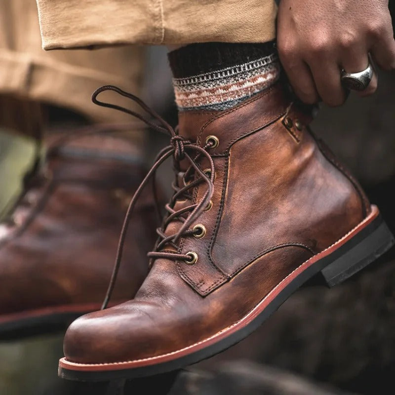 Adonis - Langlebige und Handgefertigte Lederstiefel
