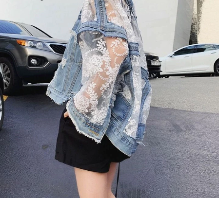 Flowery - Weste und Jeans
