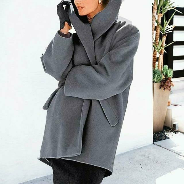 Yzra Coat | Lockerer, einfarbiger Mantel für Komfort und Stil