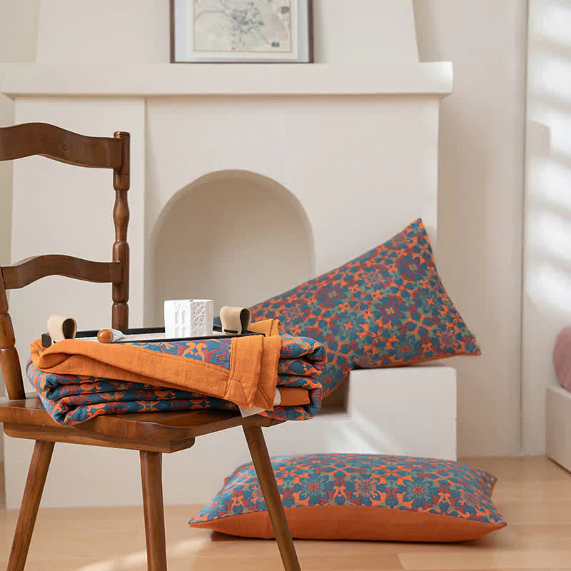 Orange & Blau gemusterter Quilt aus sechslagiger Baumwolle - TerraLoom