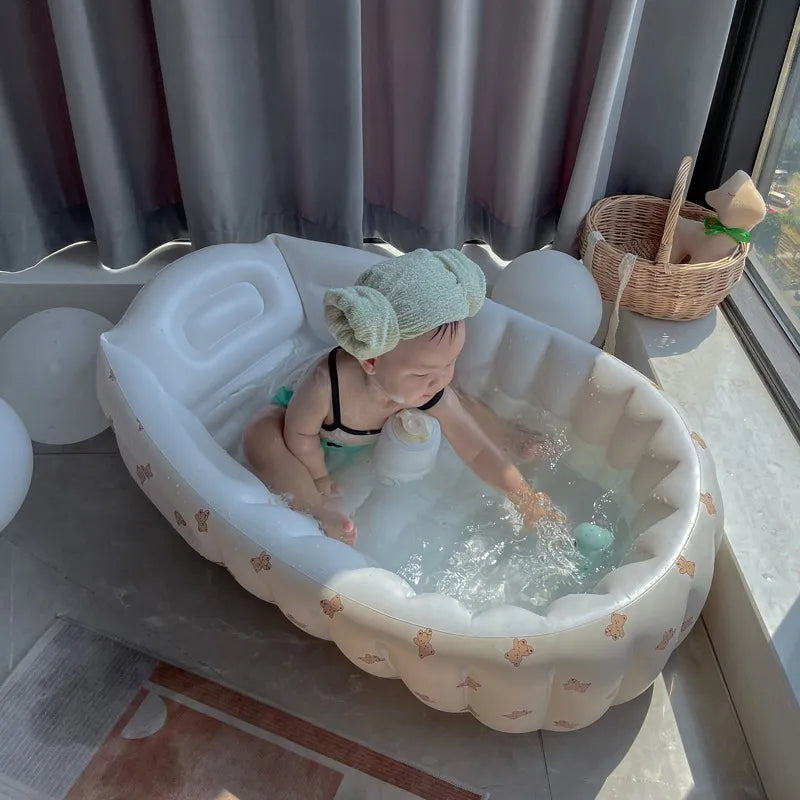AquaCuddle – Oppustelig babybadekar til rejse og hjem – foldbar og sikker