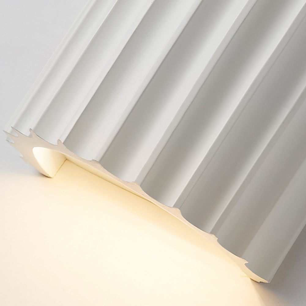 Luminara Curve - Halbkreisförmige Wandleuchte