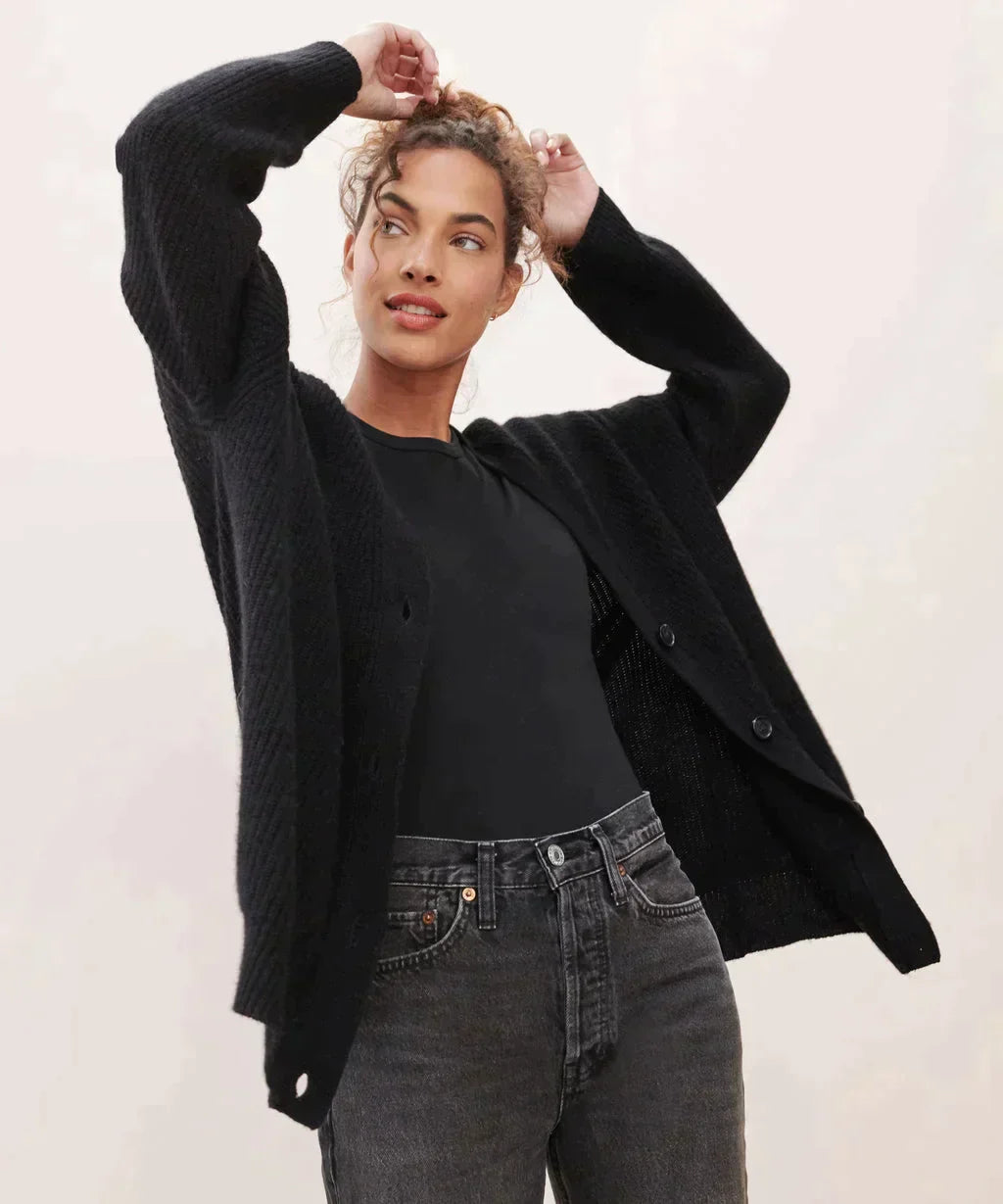 Morbida giacca di cashmere lavorata a maglia – Stile senza tempo incontra comfort raffinato