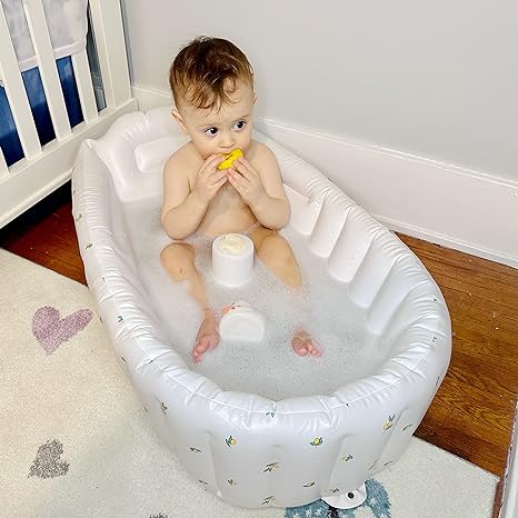 AquaCuddle – Oppustelig babybadekar til rejse og hjem – foldbar og sikker