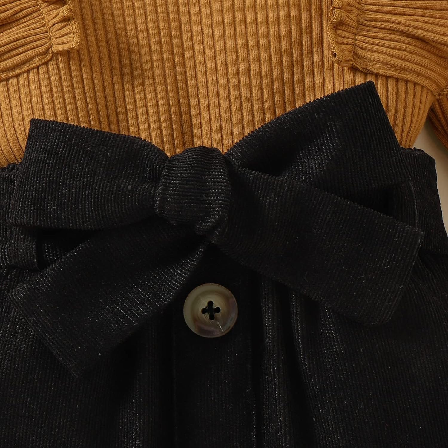 Set Invernale per Bambino - Maglione a Collo Alto e Gonna Lavorati a Maglia