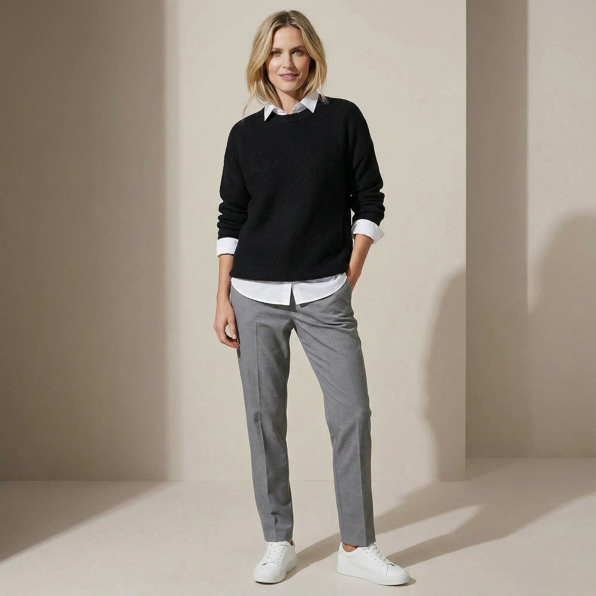 Knitted Sweater – Soft Material & Timeless Design for Everyday Use