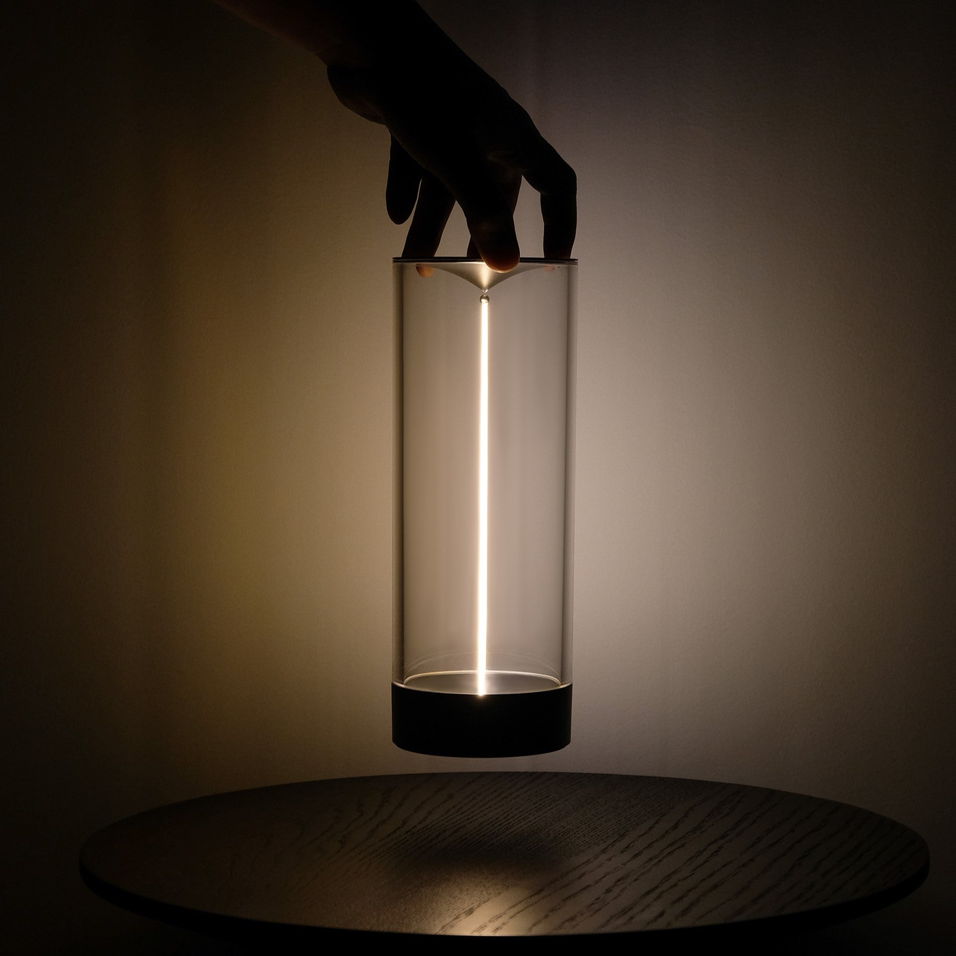 NeonGlo Tischleuchte - Luxuriöse Neonbeleuchtung für moderne Innenräume