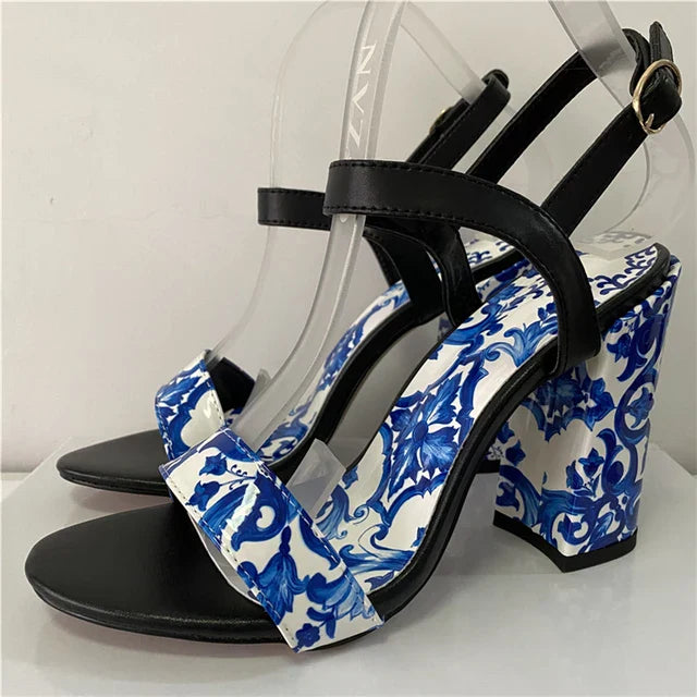 Zarte Sandalen mit Porzellanmuster - Aspen