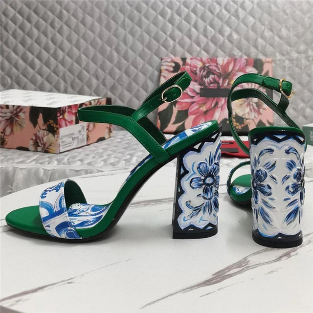 Zarte Sandalen mit Porzellanmuster - Aspen