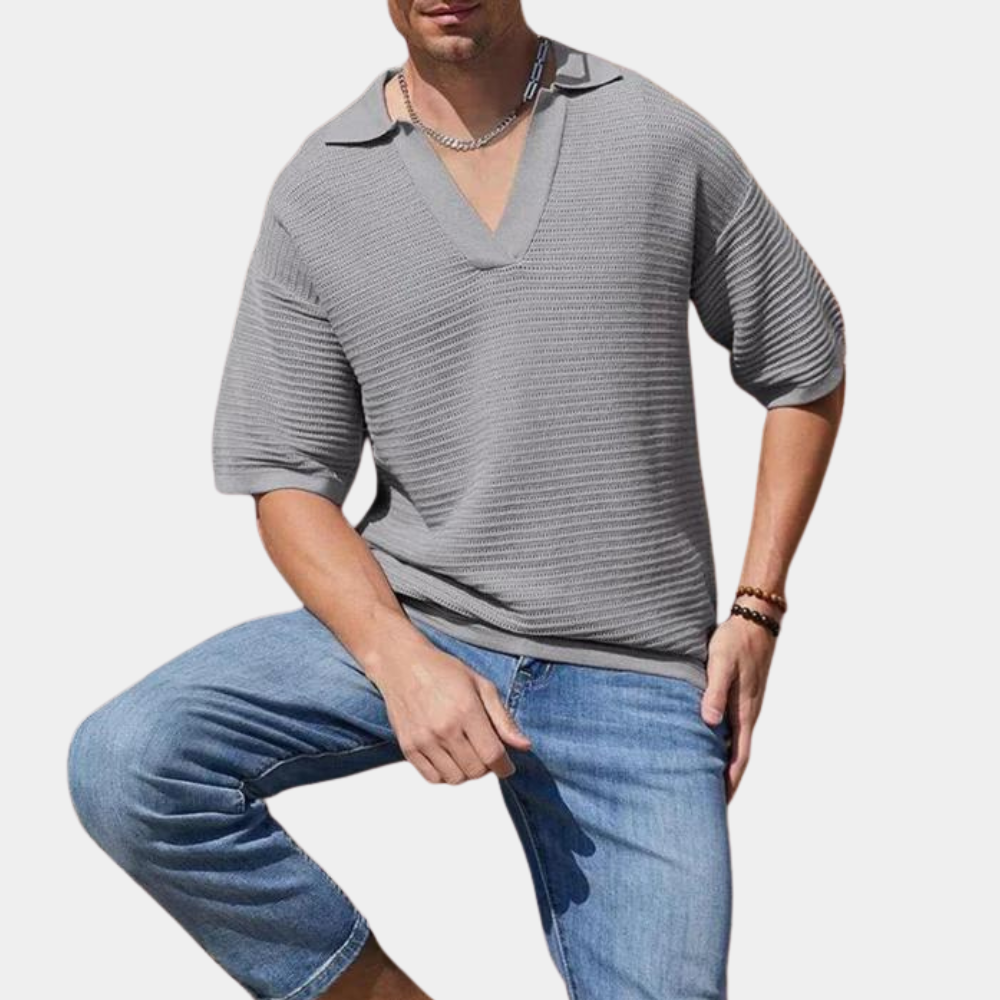 Sommerliches Herren-T-Shirt mit V-Ausschnitt - Elias
