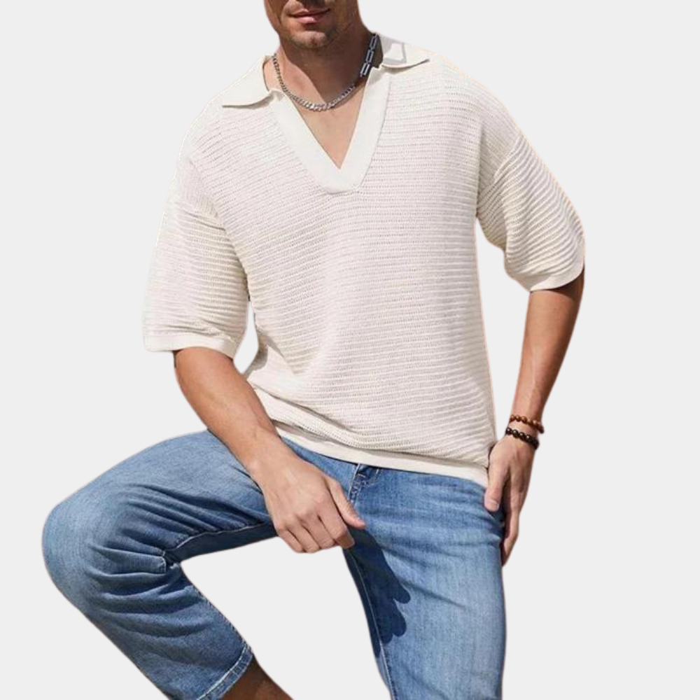 Sommerliches Herren-T-Shirt mit V-Ausschnitt - Elias