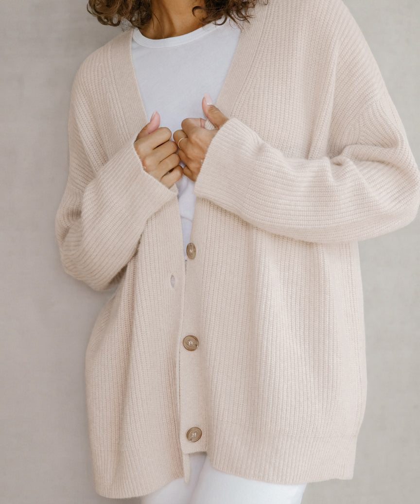 Strickjacke aus Kokon - Izara