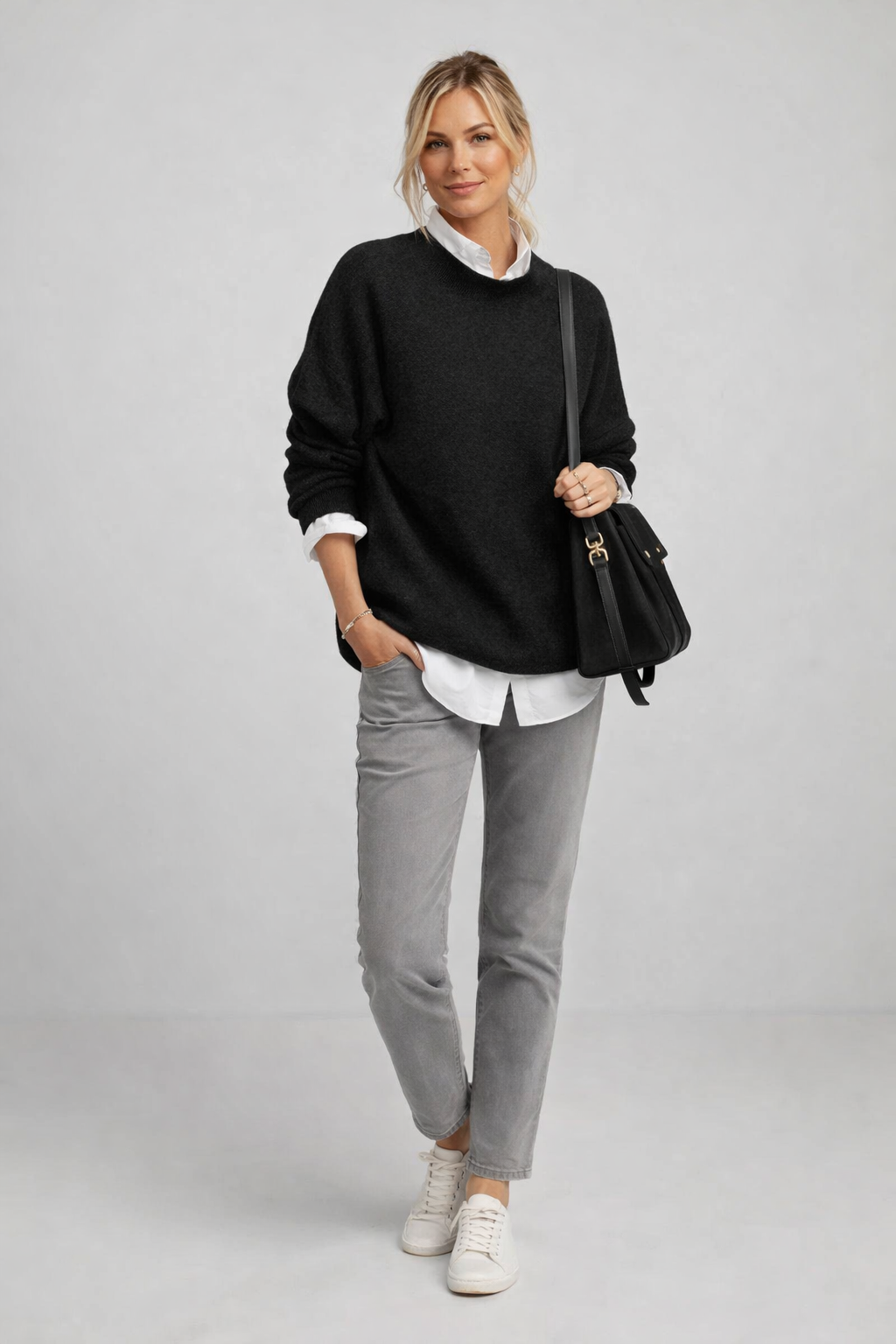 Knitted Sweater – Soft Material & Timeless Design for Everyday Use