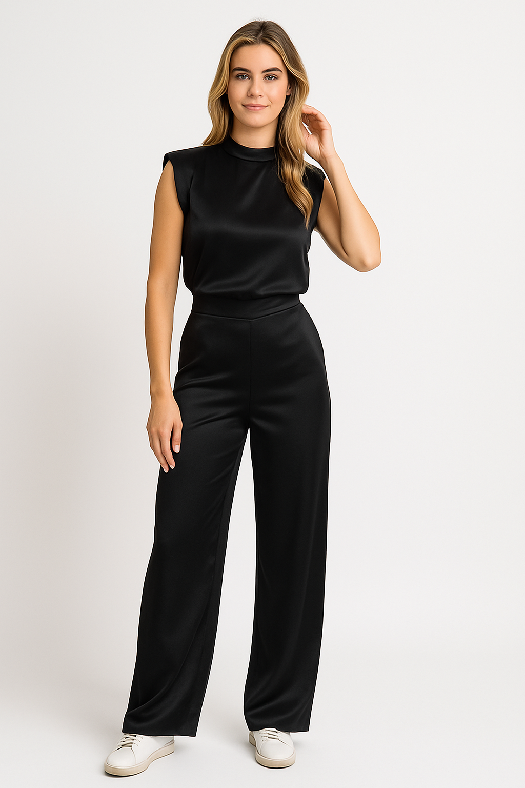 Jumpsuit – Satinartige Stoffqualität, Ärmelloses Design & Weit Geschnittene Beine