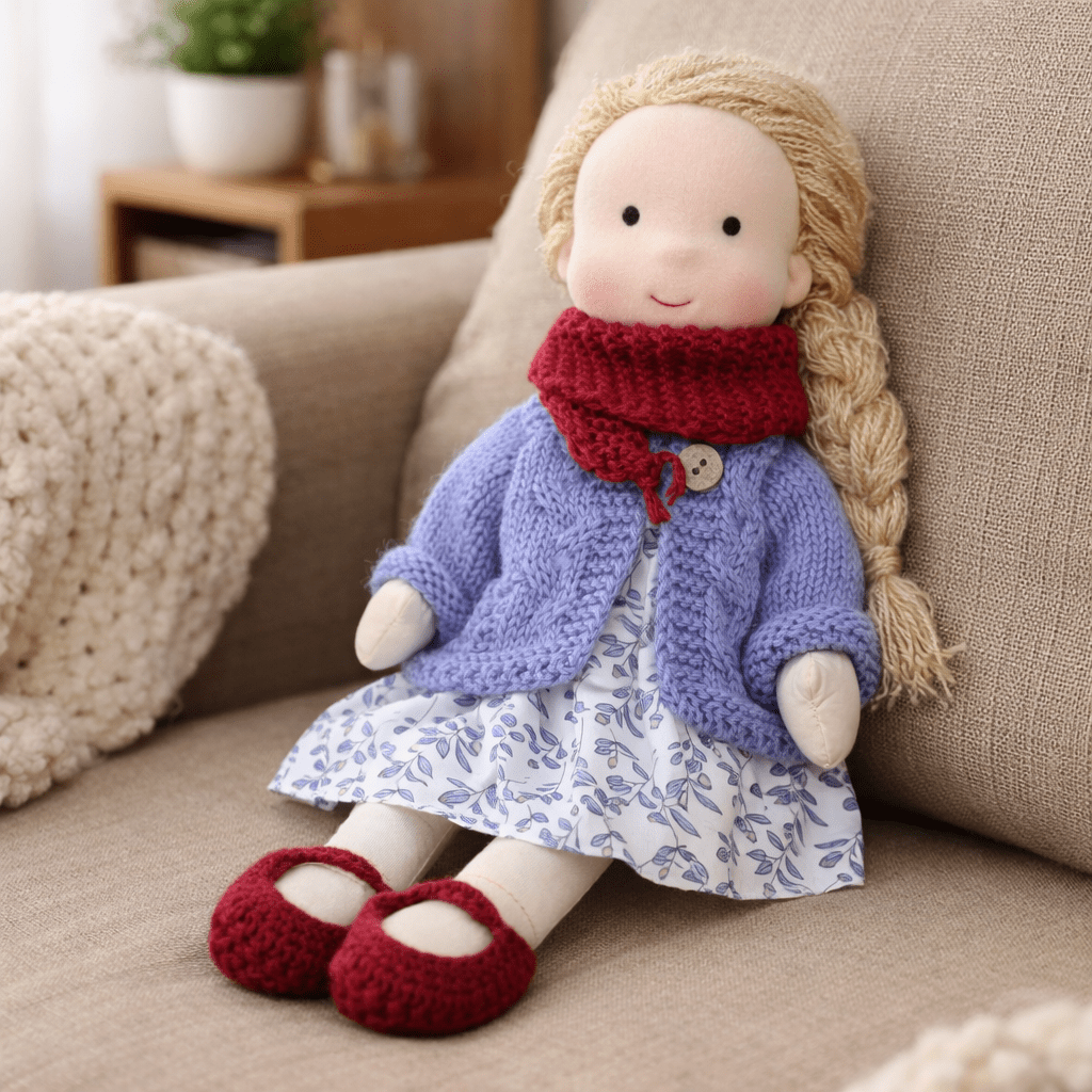 Handgemachte Stoffpuppe aus Baumwolle – Weiches Material & Schlichtes Design