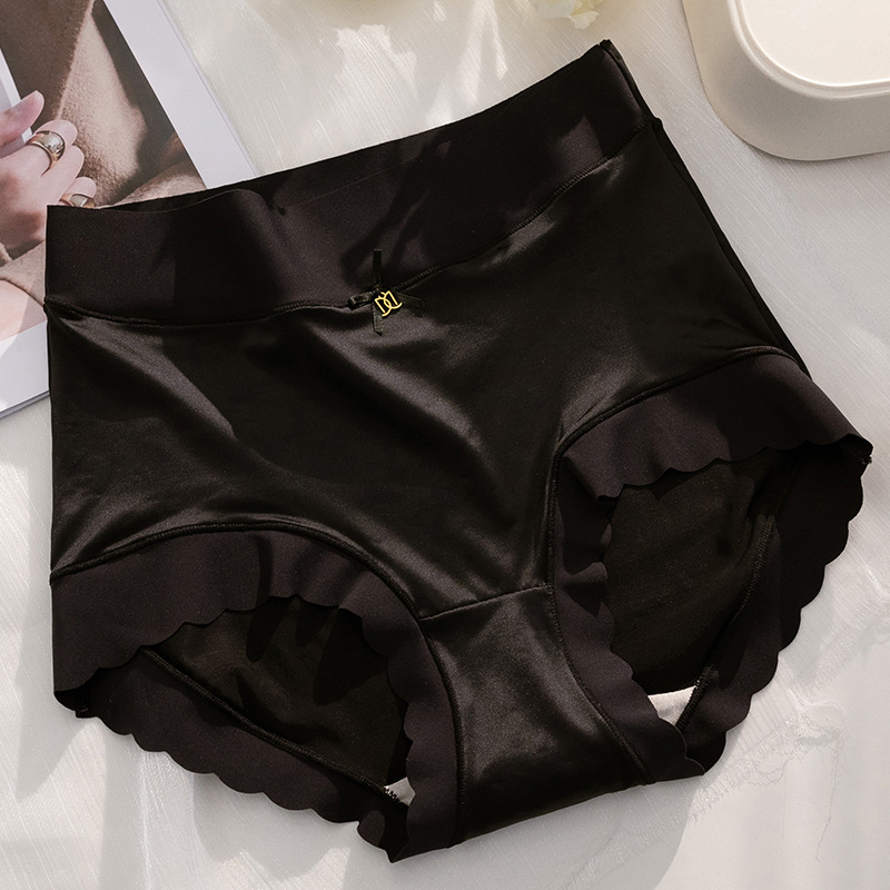 ComfortSilk Damenunterwäsche – Atmungsaktiv, sicher & wiederverwendbar