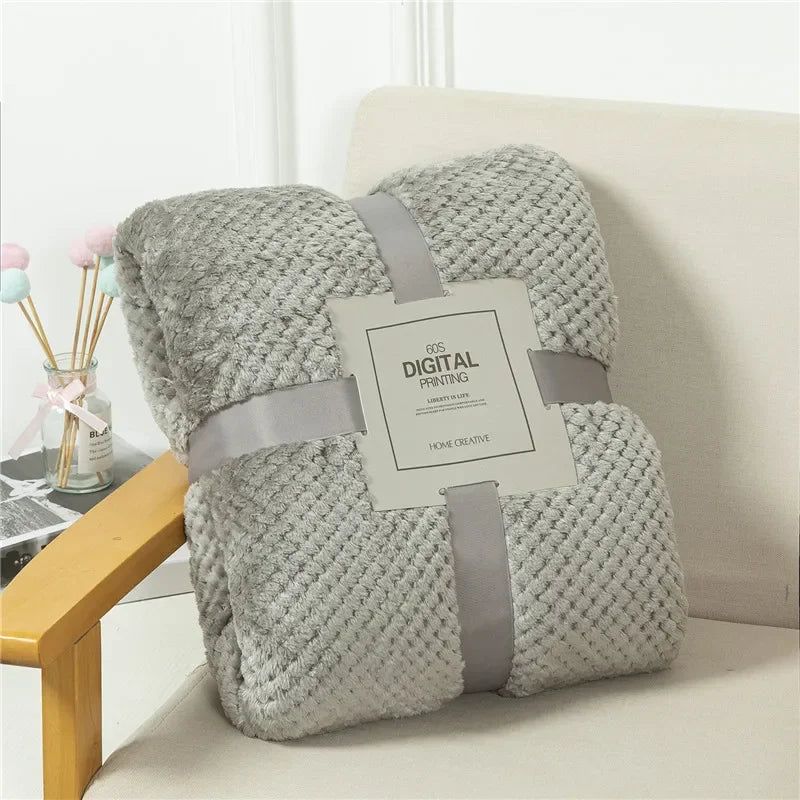 SnuggleMate – Weiche Coral Fleece Babydecke & Reisedecke Leicht & Warm