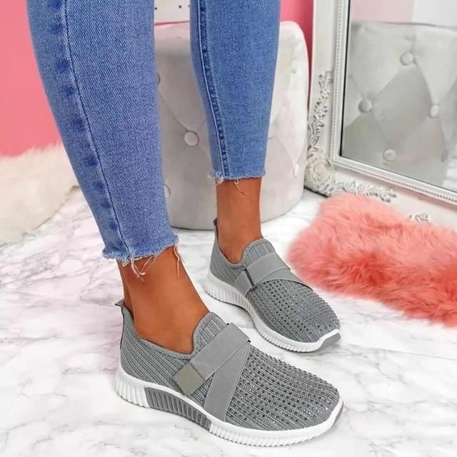 Damen Slip-On Sneaker mit Klettverschluss – Leicht & modisch