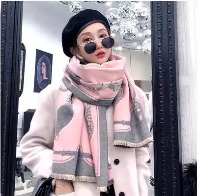 Equina Winter Schal Damen – Eleganter Pferdeprint Schal aus weichem Stoff für kalte Tage