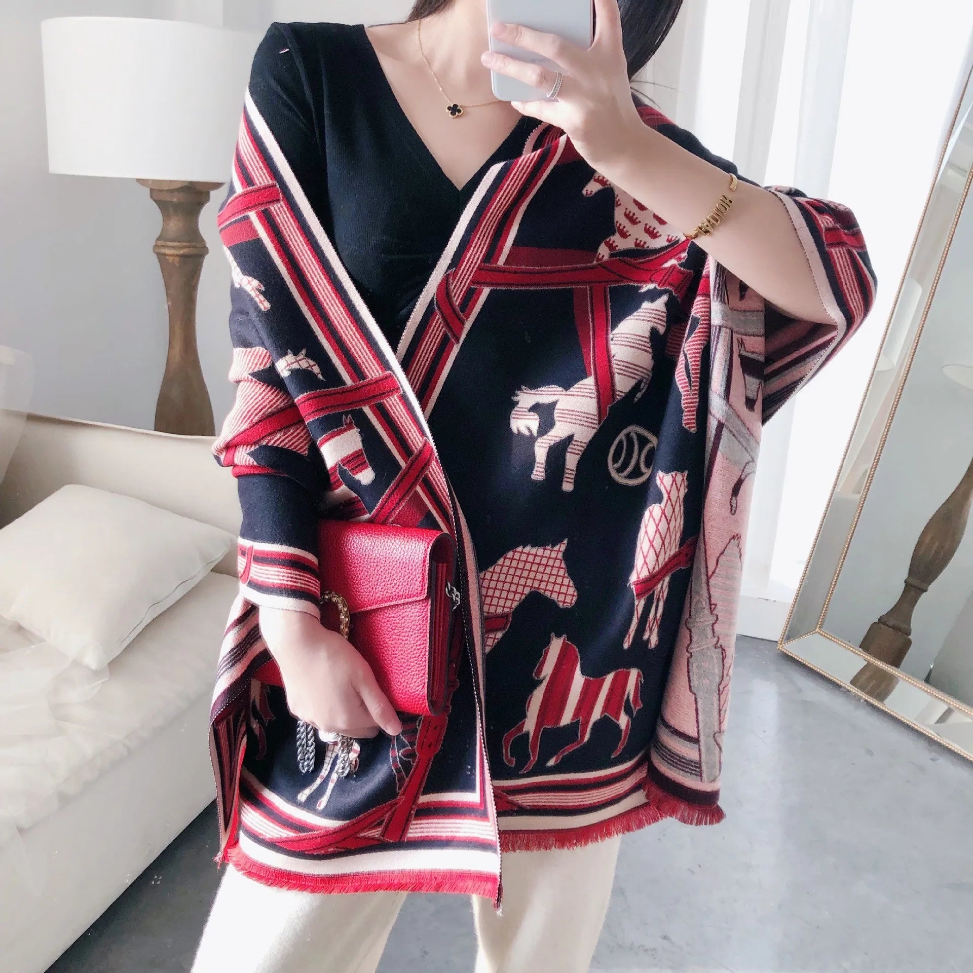 Equina Winter Schal Damen – Eleganter Pferdeprint Schal aus weichem Stoff für kalte Tage