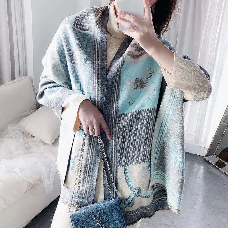 Equina Winter Schal Damen – Eleganter Pferdeprint Schal aus weichem Stoff für kalte Tage