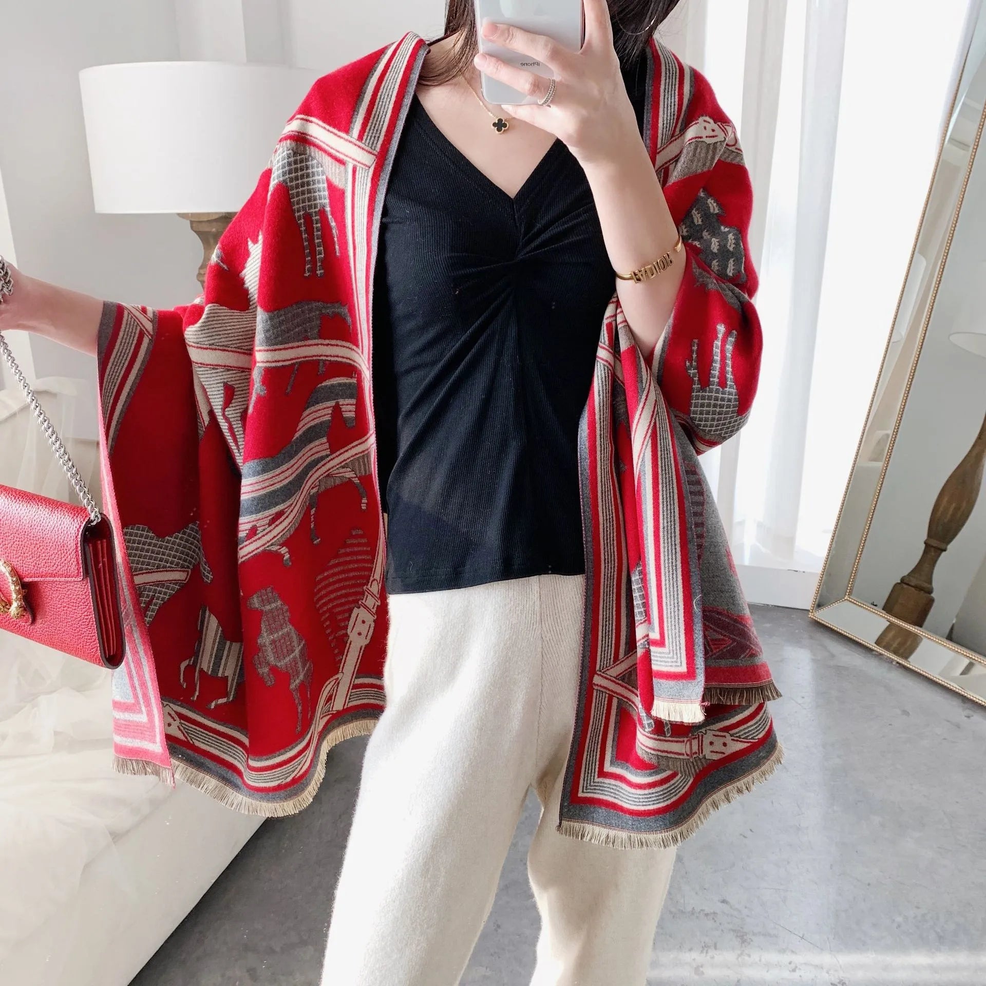 Equina Winter Schal Damen – Eleganter Pferdeprint Schal aus weichem Stoff für kalte Tage