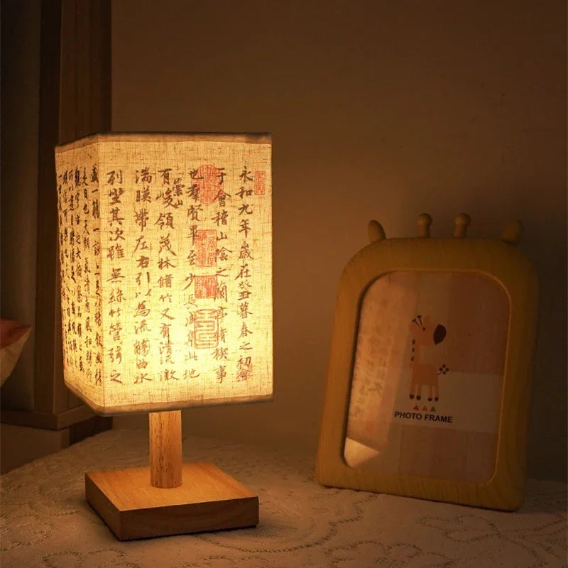 Lampe de table LED dimmable de style chinois pour chambre à coucher