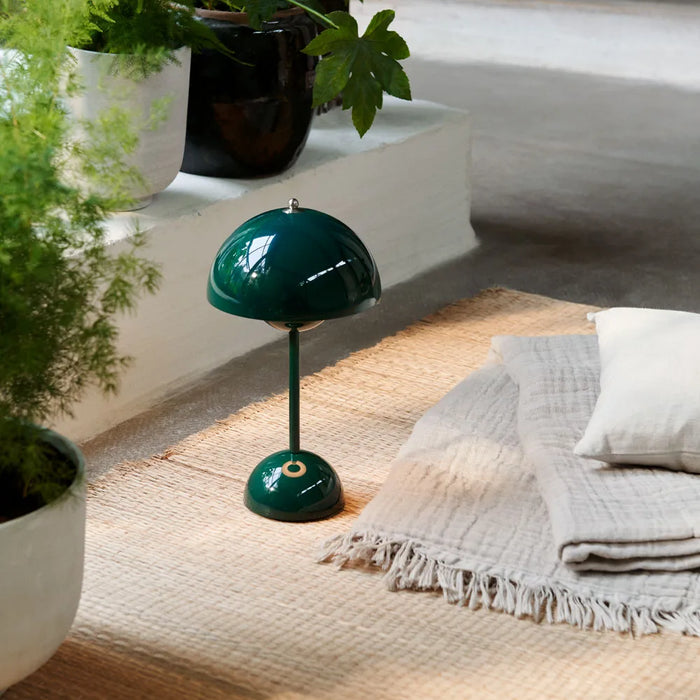 AuroraGlo LED-Tischlampe - ikonisches Design für jeden Raum
