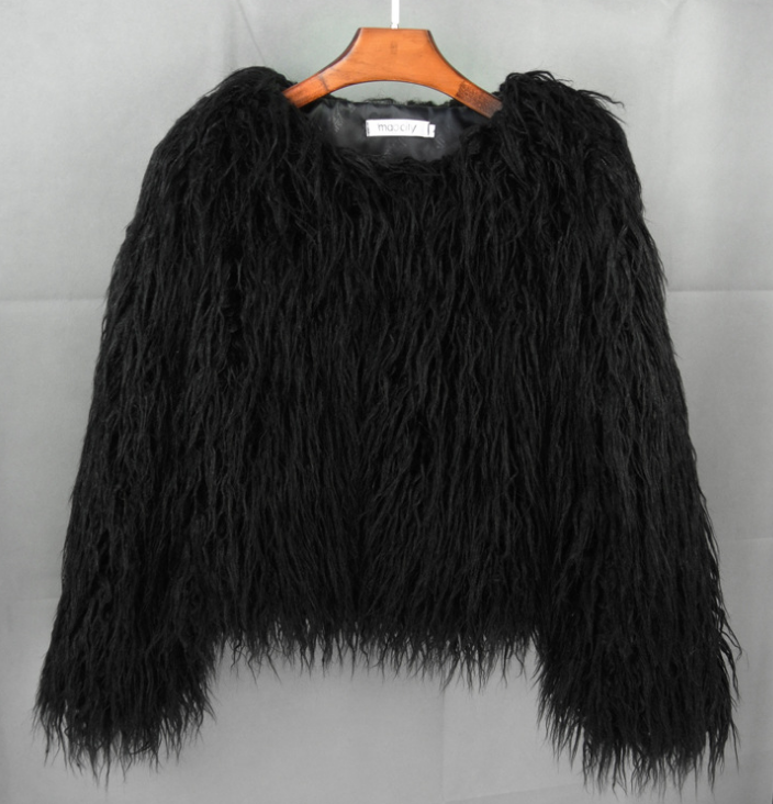 Eleganter Damen Kunstpelzmantel – Warm, Stylisch, Wintertauglich