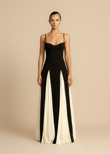 Elegantes Maxikleid in Schwarz-Weiß – Zeitloser Look für Frühling & Sommerv