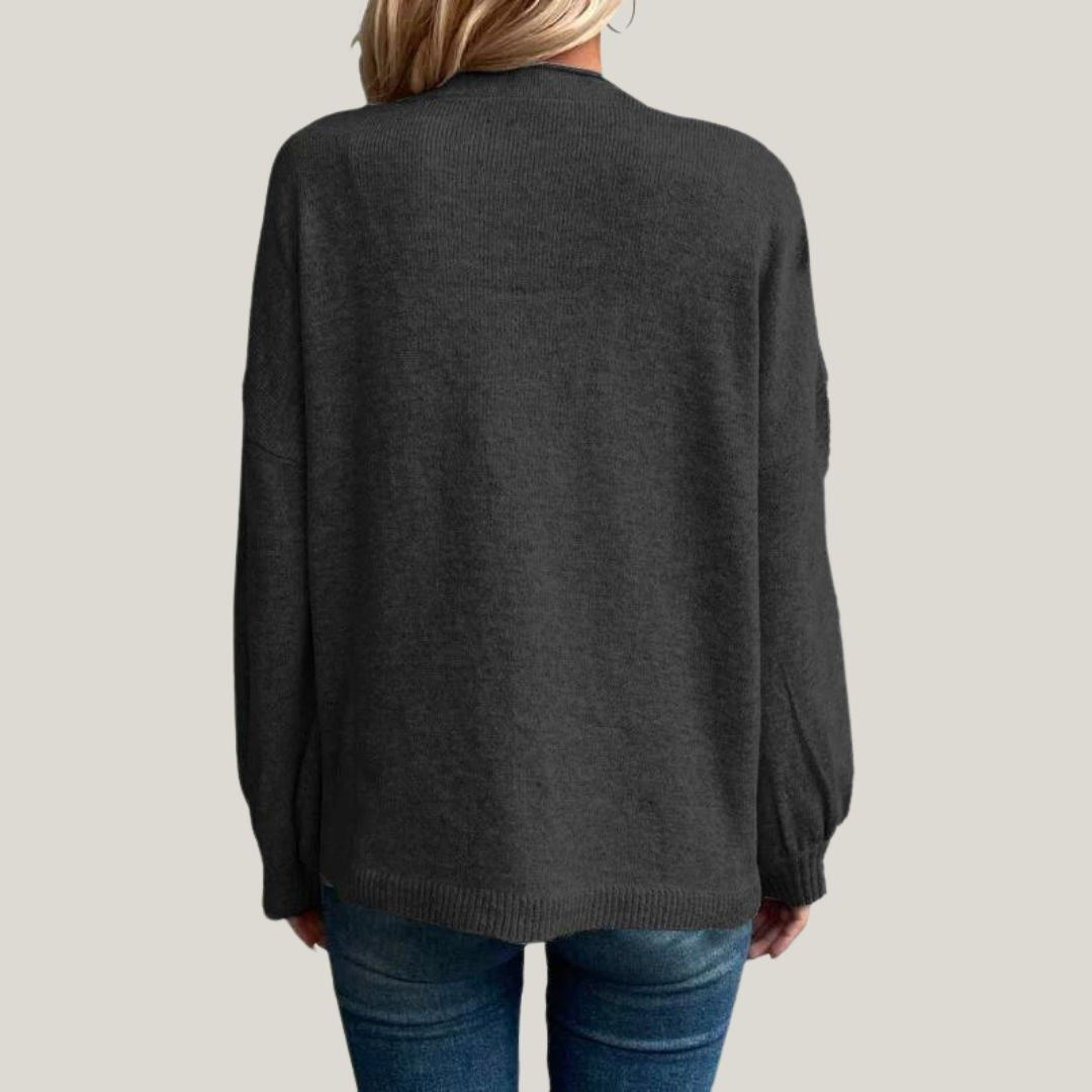 Klassischer einfarbiger Pullover mit V-Ausschnitt - Mylah