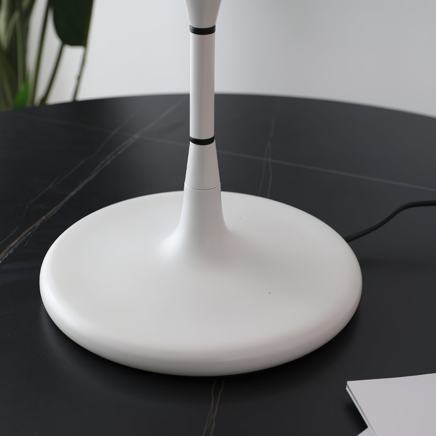 Fontana - Elegante Tischleuchte