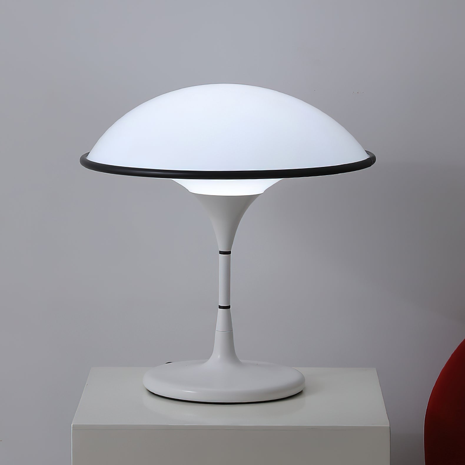 Fontana - Elegante Tischleuchte