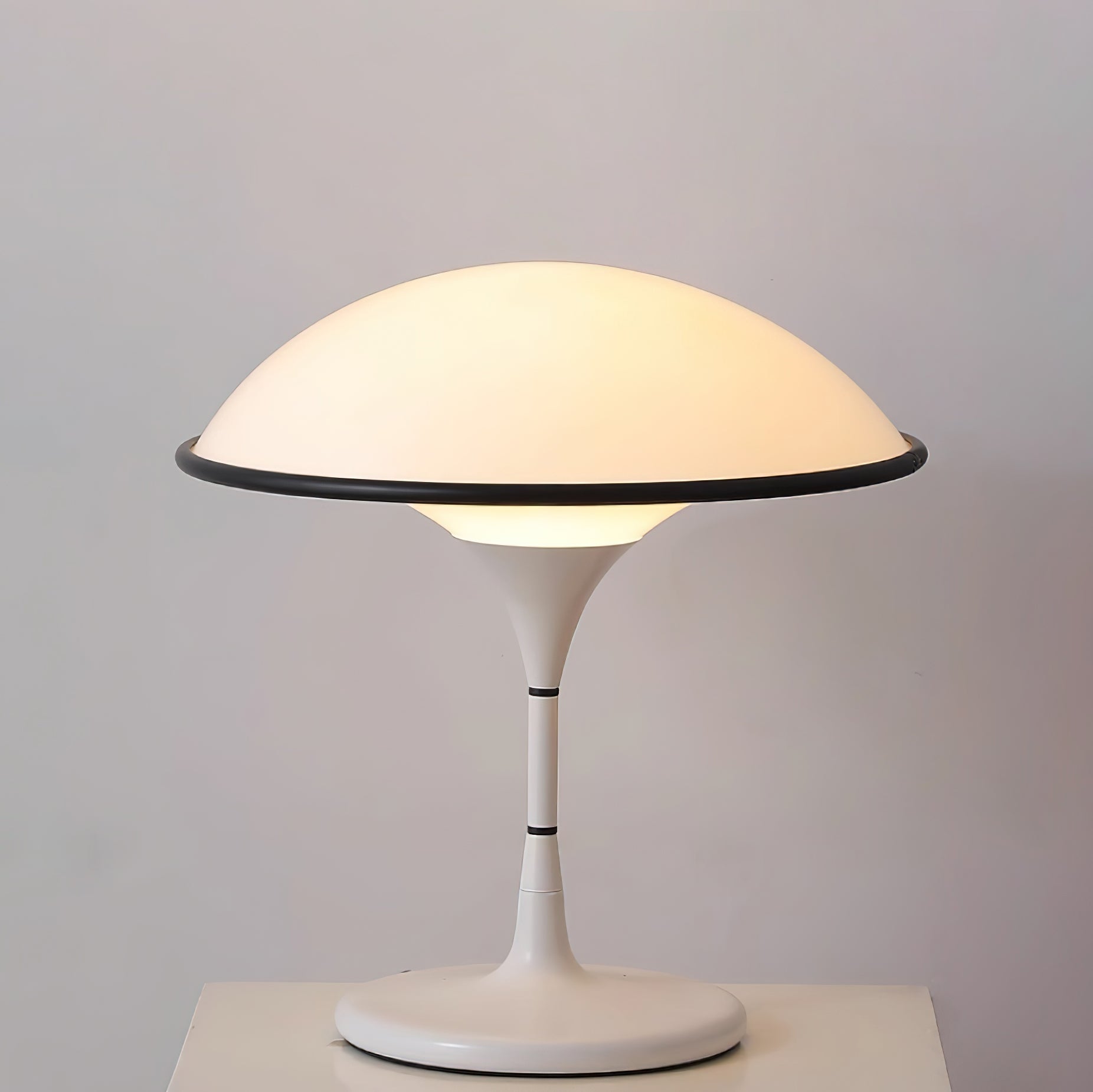 Fontana - Elegante Tischleuchte