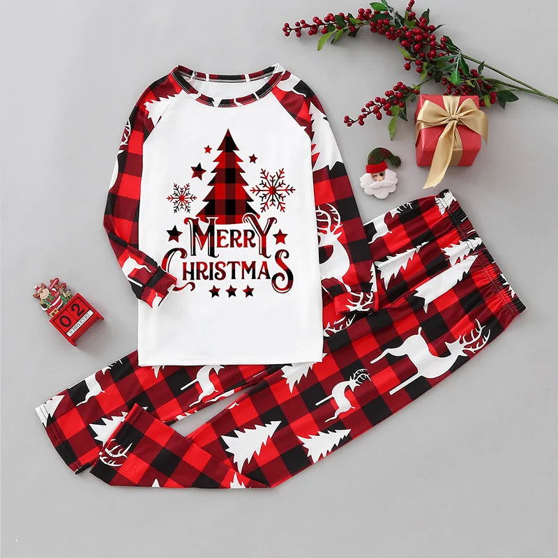 Gezins Pyjama Set voor Kerst – Mama, Papa en Kinderen 3
