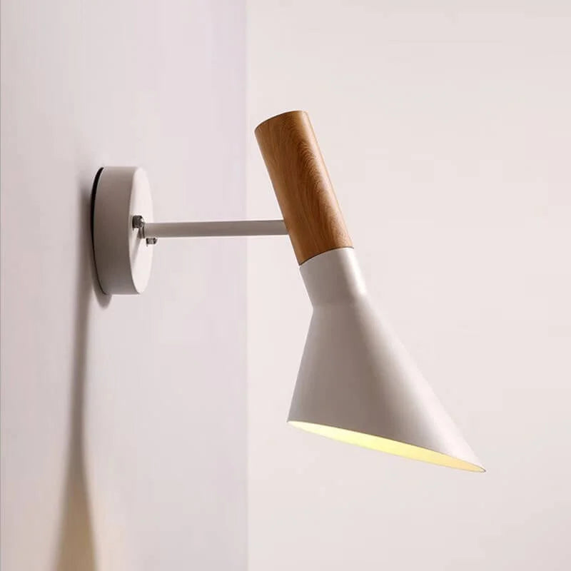 MinimalGlow - Moderne LED-Tischleuchte mit schlankem Design