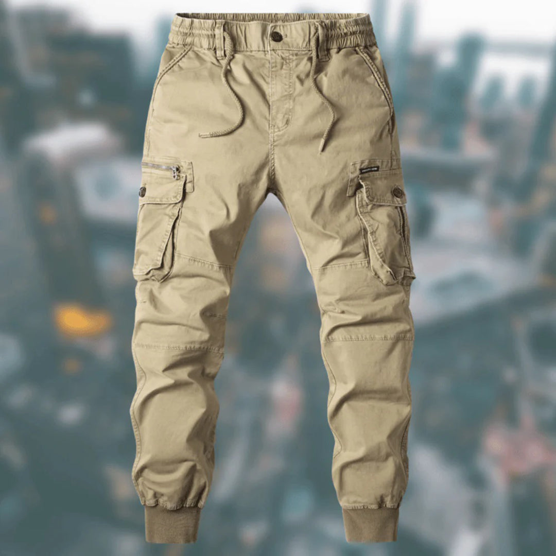 Herrenhose Jogger Cargo mit perfekter Passform und vielen Taschen