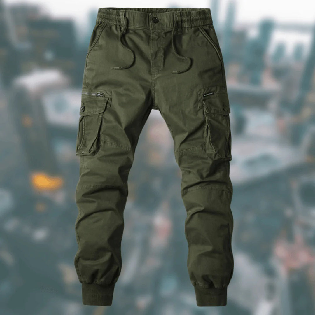 Herrenhose Jogger Cargo mit perfekter Passform und vielen Taschen