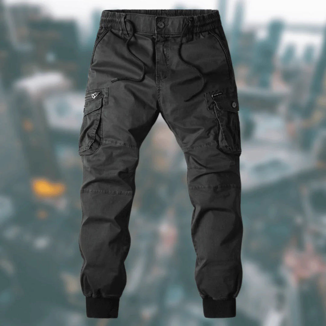 Herrenhose Jogger Cargo mit perfekter Passform und vielen Taschen