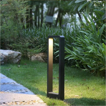 AluGlanz - Moderne Stehleuchte aus Aluminium
