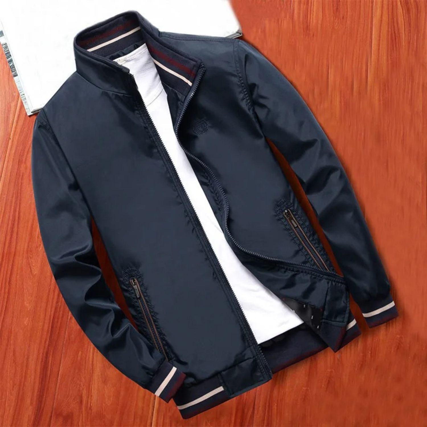 Eric | Sommerjacke für Herren mit Stehkragen und Reißverschlusstaschen