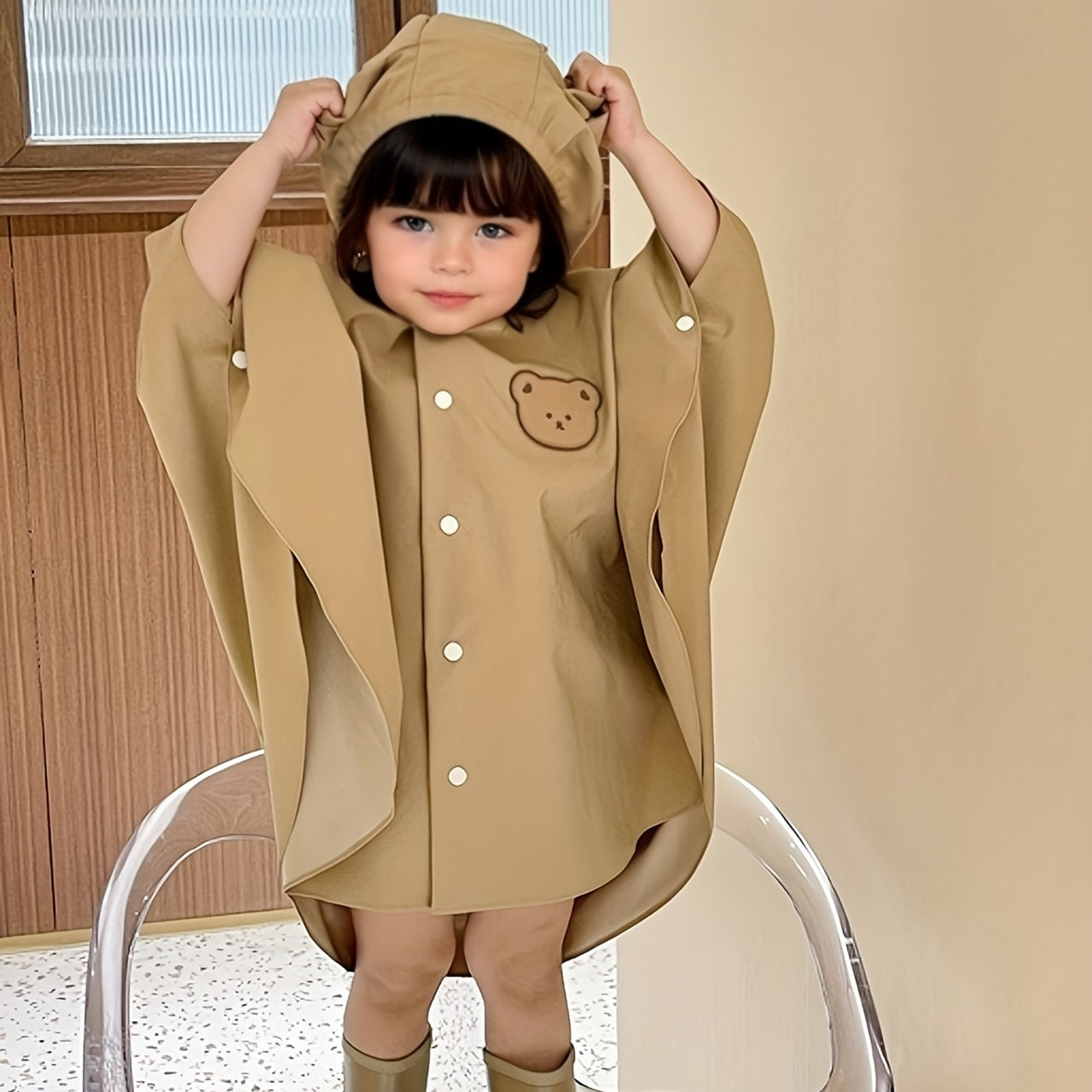 Kinder Regenjacke mit Bären- oder Hasenmotiv – Wasserdicht & Leicht